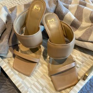 Marc Fisher nude sandals